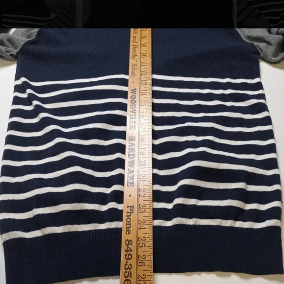 21 men Blue/White solid/ Striped blocking button down cardy Size M - Picture 3 of 11